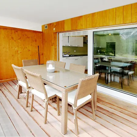 Apartment Hollywood 3 Appartement-fewo- Bad- Wc- 3 Schlafraeume 6-bettwohnung By Interhome *